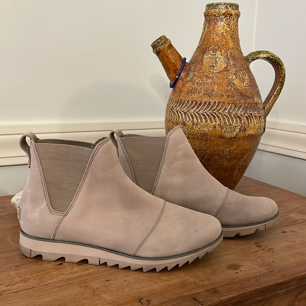 Women’s Sorel Tan Ankle Boots